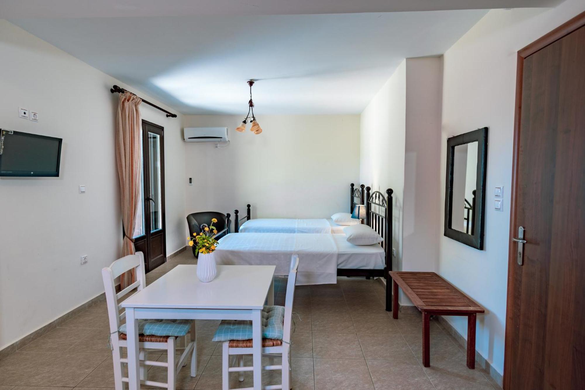 Xenios Kotronas Apartment Exterior foto